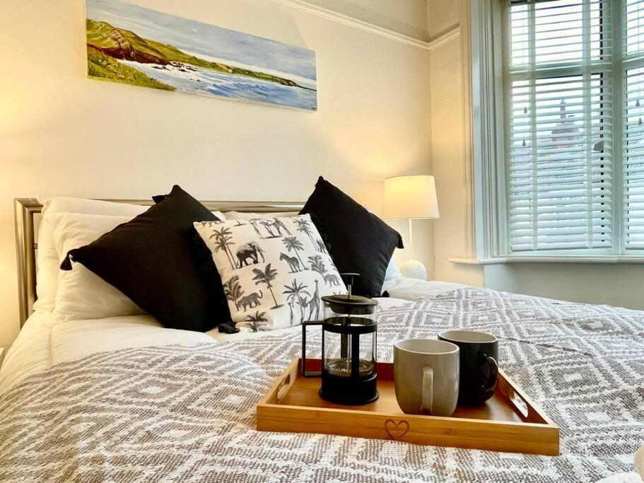 Portsmouth 3 Bedroom Getaway, Sleeps 6 Eksteriør billede