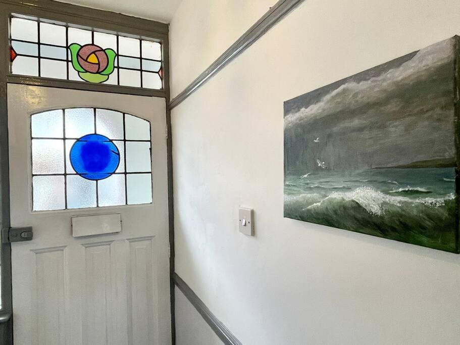 Portsmouth 3 Bedroom Getaway, Sleeps 6 Eksteriør billede