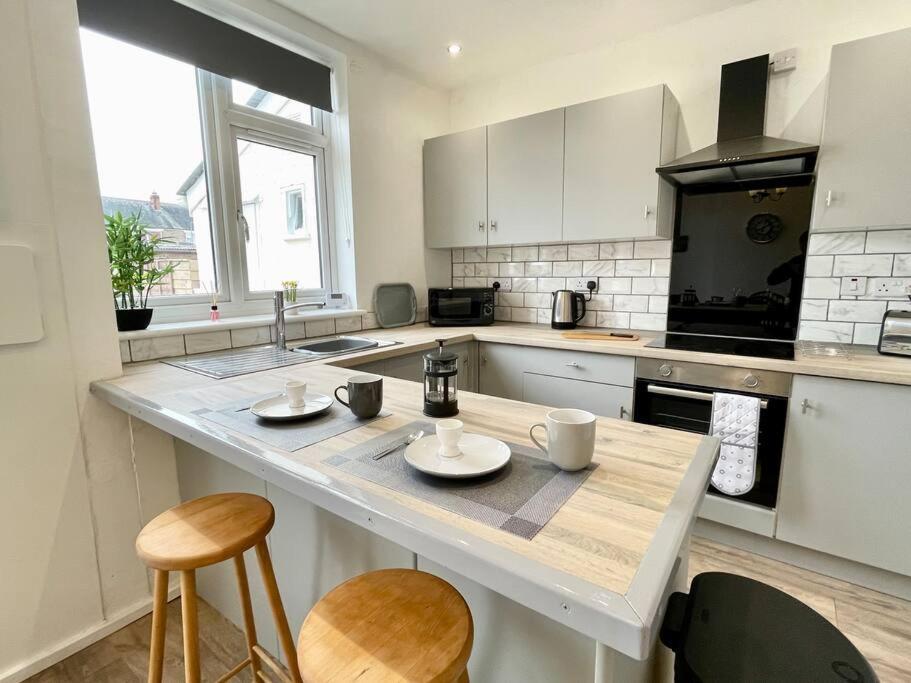Portsmouth 3 Bedroom Getaway, Sleeps 6 Eksteriør billede
