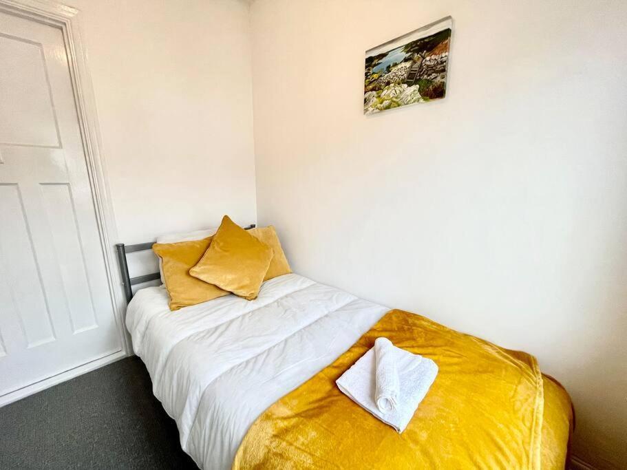 Portsmouth 3 Bedroom Getaway, Sleeps 6 Eksteriør billede