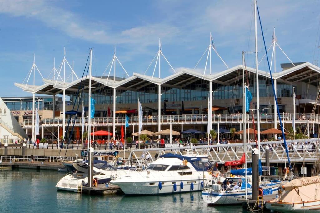Portsmouth 3 Bedroom Getaway, Sleeps 6 Eksteriør billede